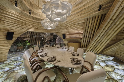 luna-beach-club-inspiral-architecture-and-design-studios_3